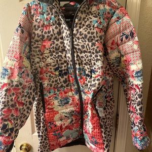 Johnny Was women’s reversible Puffy coat size medium great condition